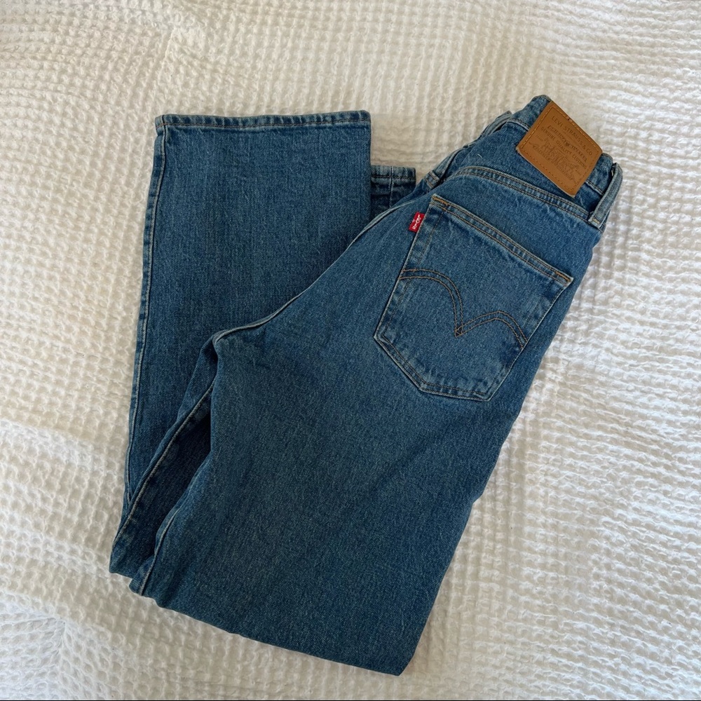 Levis Ribcage Straight Ankle (Medium Wash) Size 27